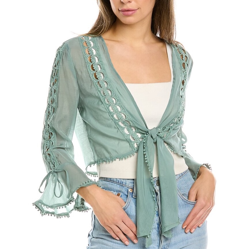 ELAN 3/4 Sleeve Crop Top